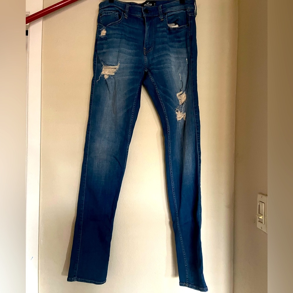 Men Hollister ripped jeans